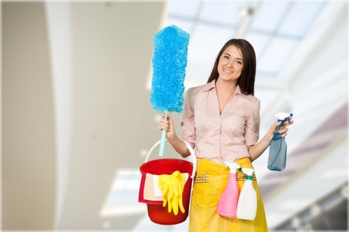 Local cleaner providing flexible home cleaning support for SE1 households